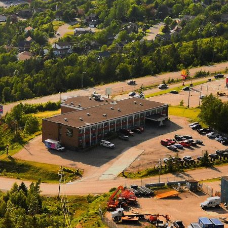 Quality Inn Корнър Брук Екстериор снимка
